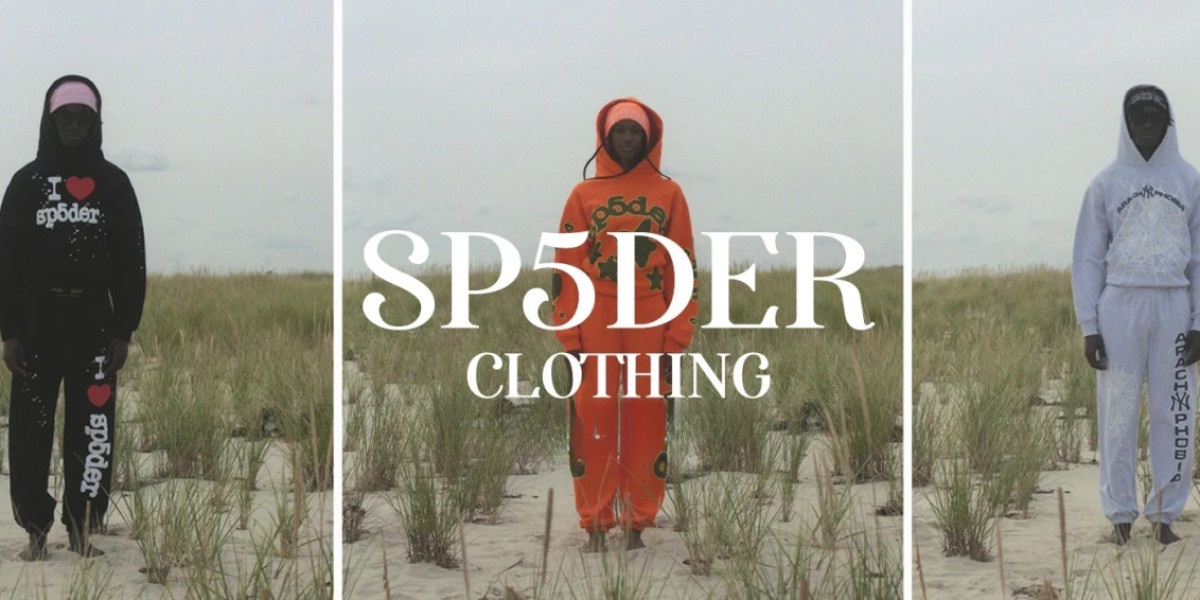 The Allure of Sp5der Hoodies: A Blend of Streetwear and Luxury