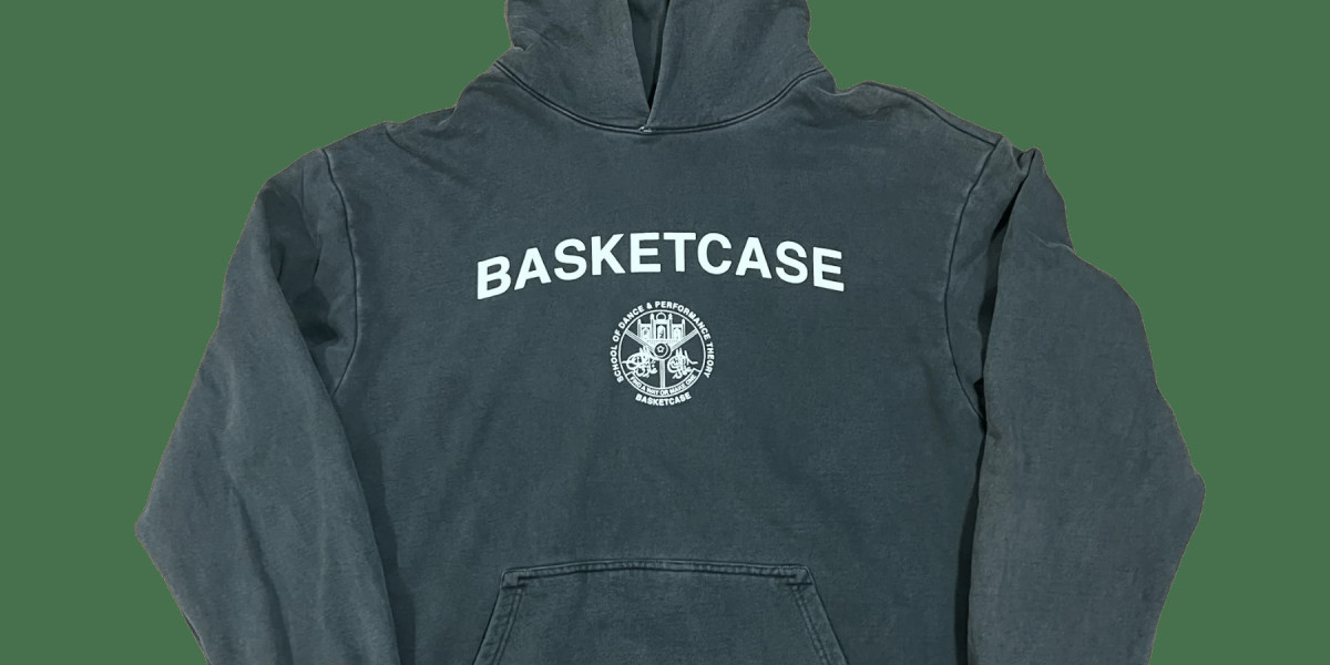 The Role of Artists in Shaping Modern Streetwear
