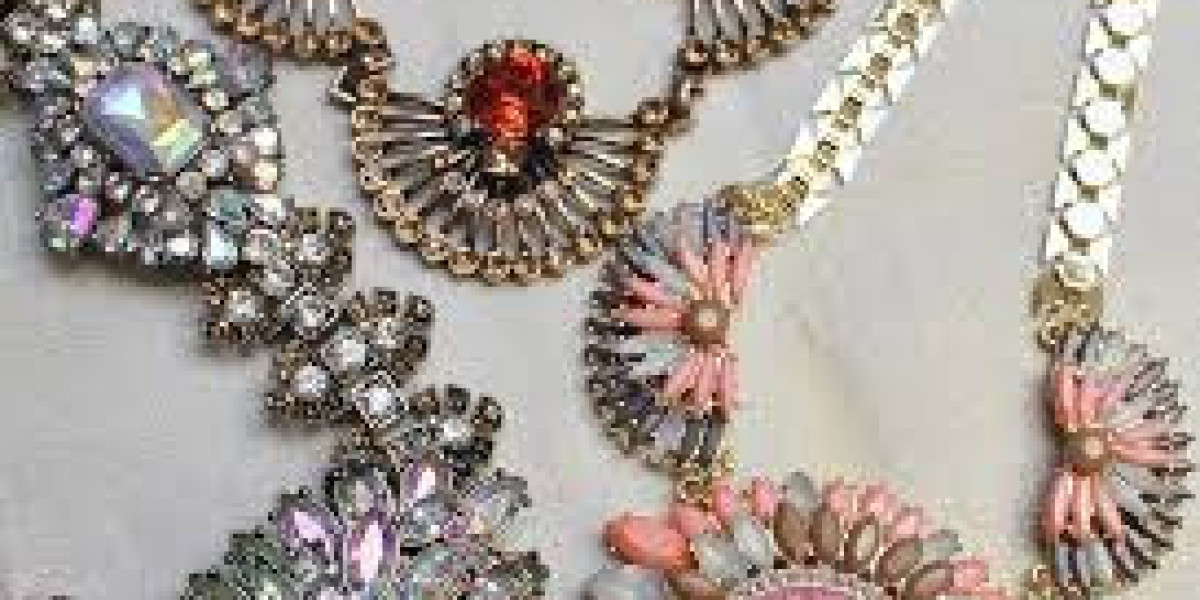 Scarves, Hats, & More: Styling Accessories Your Way